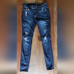 Hollister Ripped Jeans Low Rise Super Skinny